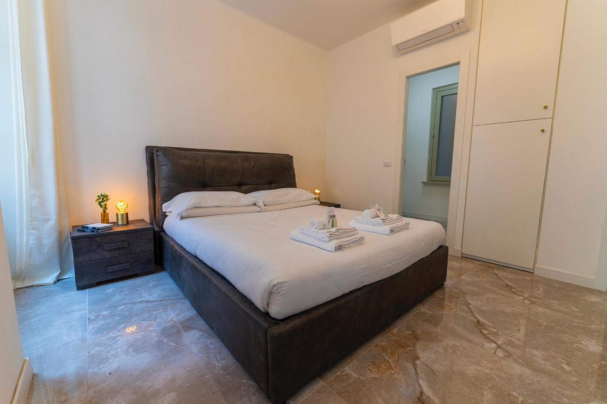 Magic Place Bergamo! Classy Apartment In The Heart Of The City Екстериор снимка