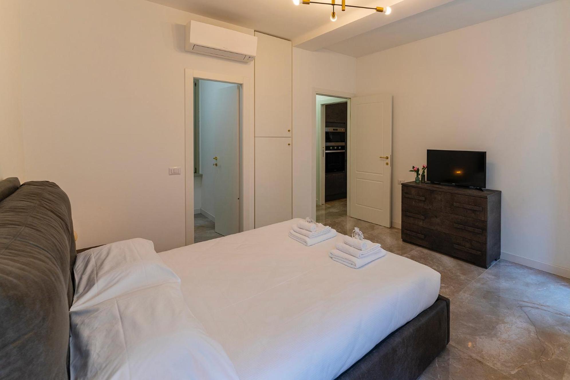 Magic Place Bergamo! Classy Apartment In The Heart Of The City Екстериор снимка